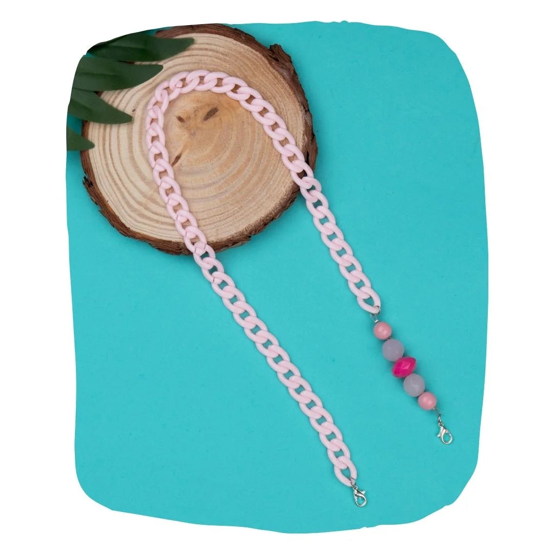 Kids beaded chain in pastel pink with colorful beads, ideal as a 2-in-1 mask and glasses holder for secure and fun wear.