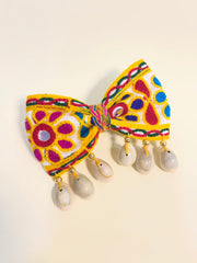 Kesariyo Big Kodi Bow – Handmade Navratri Hair Accessory