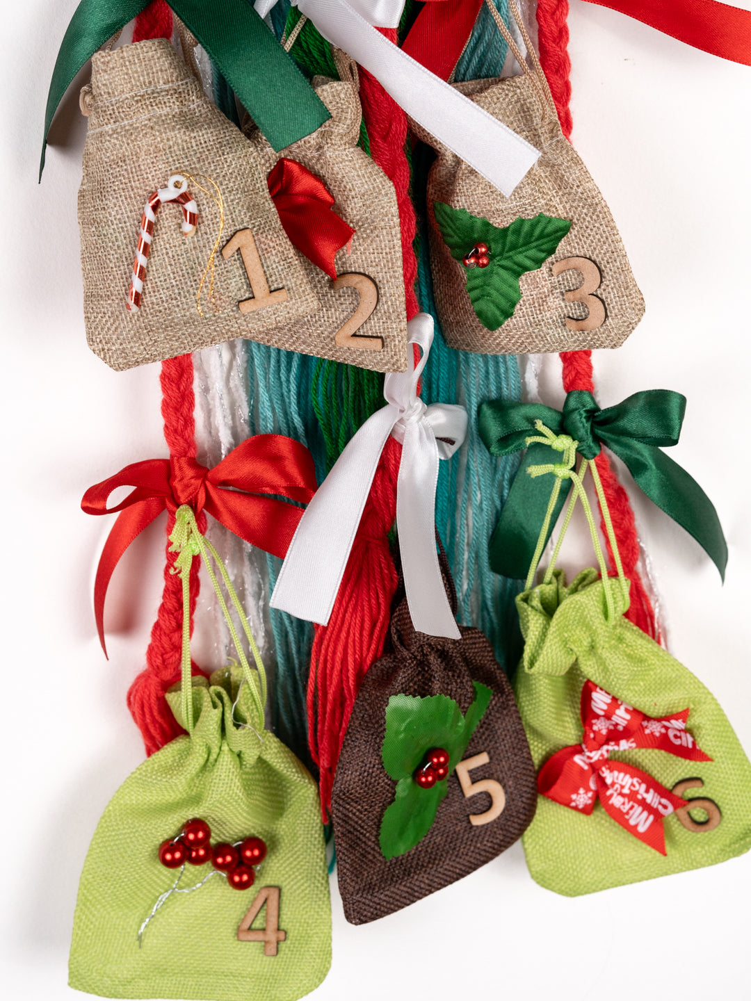 Personalised Christmas Advent Calendar Dream Catcher for Girls | 6 Day Countdown to Christmas | Christmas Theme Hair Accessories and Jewelry