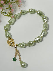 Lumba, Reimagined — Meadow Mist | 4-in-1 Baroque Pearl Lumba Rakhi